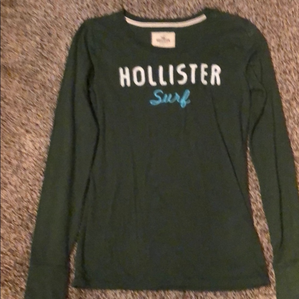 Hollister top
